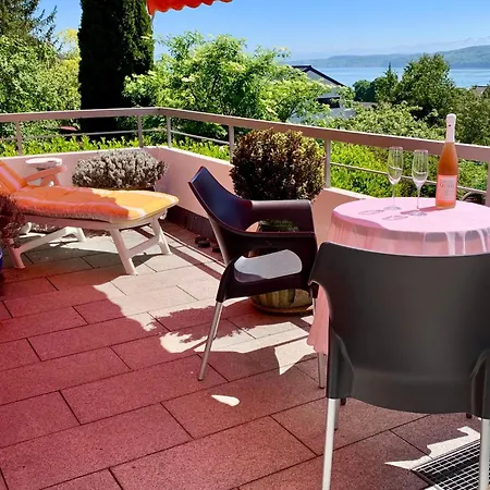 La Terrasse *